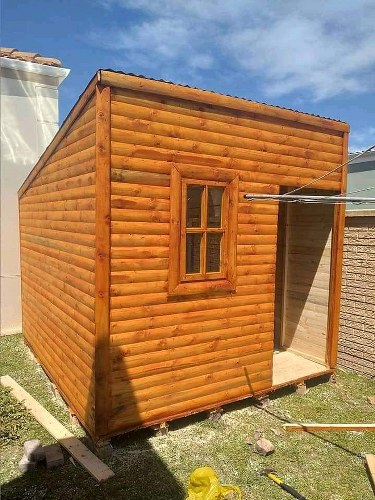 Quality Wendy houses under R3000 - durable and economical structures.